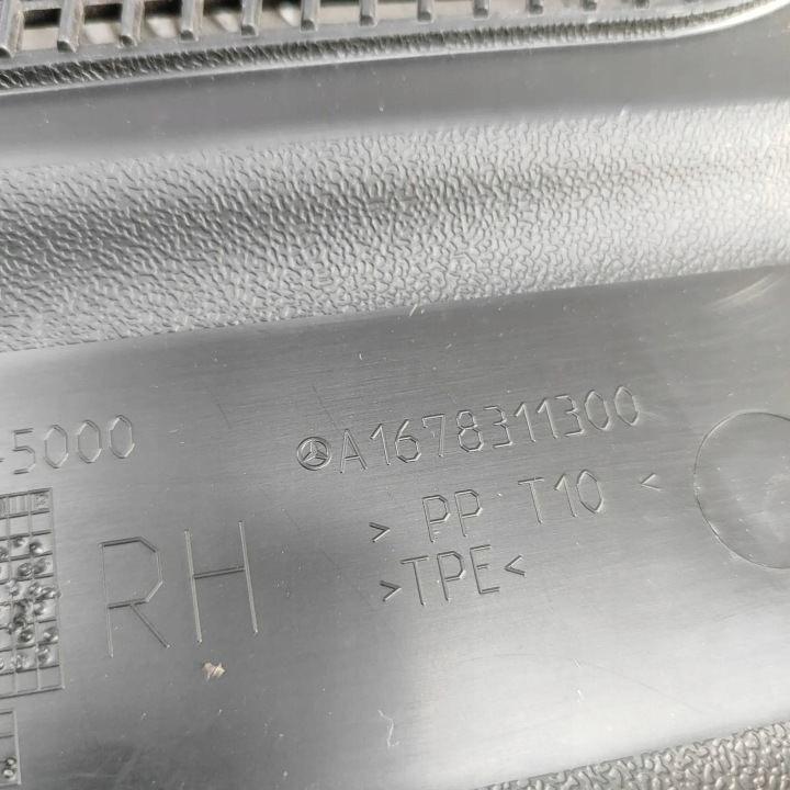 PLASTYK ESSUIE-GLACES AVANT MERCEDES-BENZ GLE (W167) A1678311300 31104220