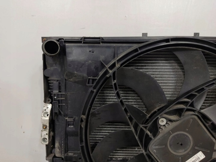 BMW 3 F30 F35 F31 2013 RADIATEUR ENSEMBLE