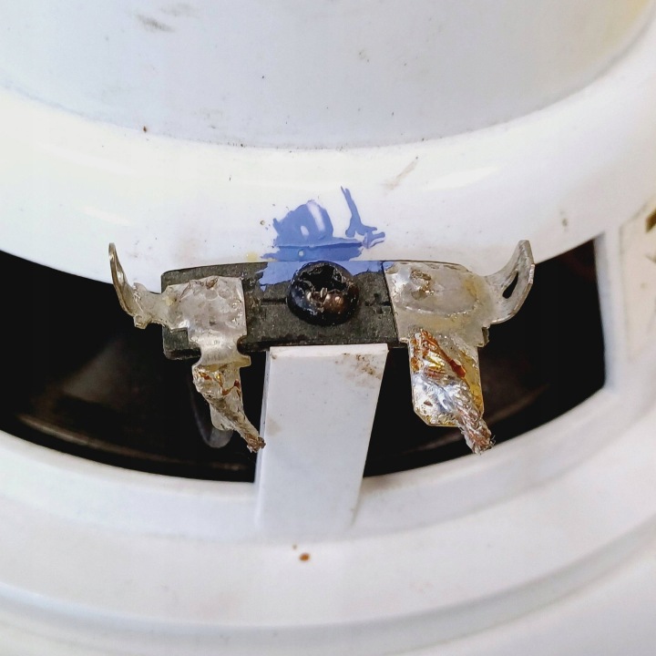 HAUT-PARLEUR GAUCHE DROIT AVANT ARRIÈRE NISSAN PRIMERA NR472
