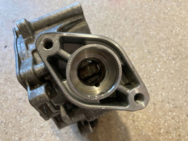 POMPE PRESSION (VACUUM) AUDI Q5 SQ5 06L145100F