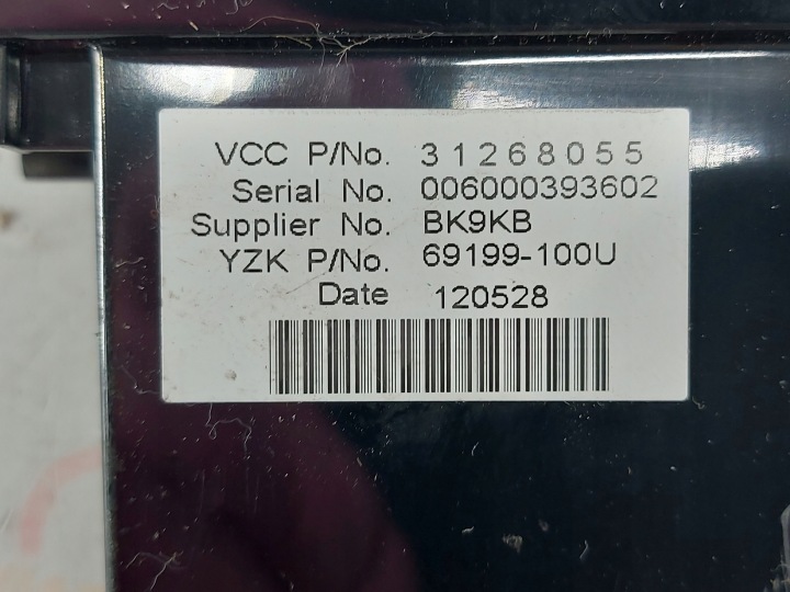 VOLVO C30 12R MONITEUR RADIO 31268055