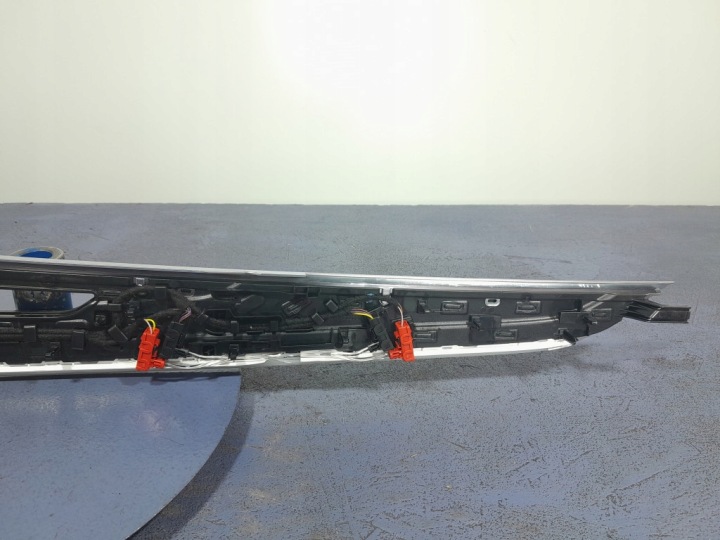 AUDI A8 D5 LONG DÉCOR PORTES ARRIÈRE DROIT MARRON JESIONOWY 4N4867086CL 2YA