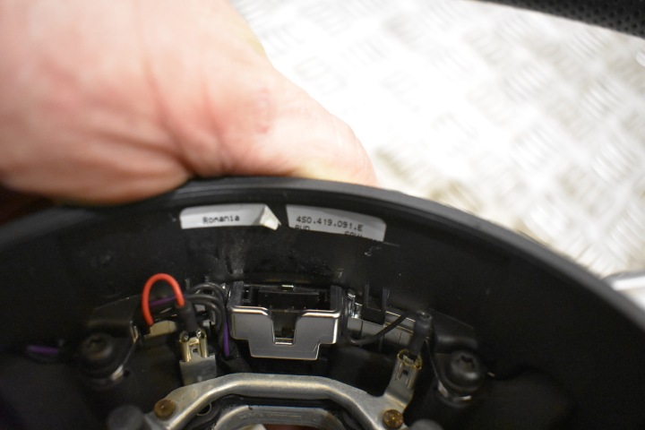 PARFAITE VOLANT AUDI R8 PLUS 22R 1