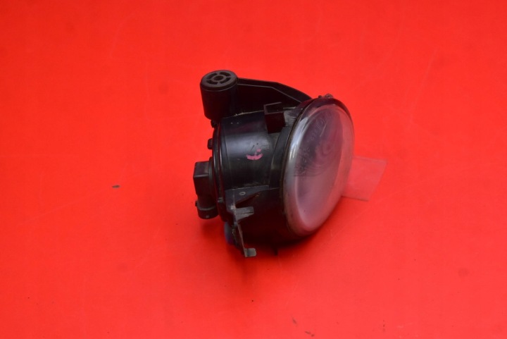 PHARES ANTIBROUILLARD DROIT AVANT AVANT 89203661 BMW E87 04-07