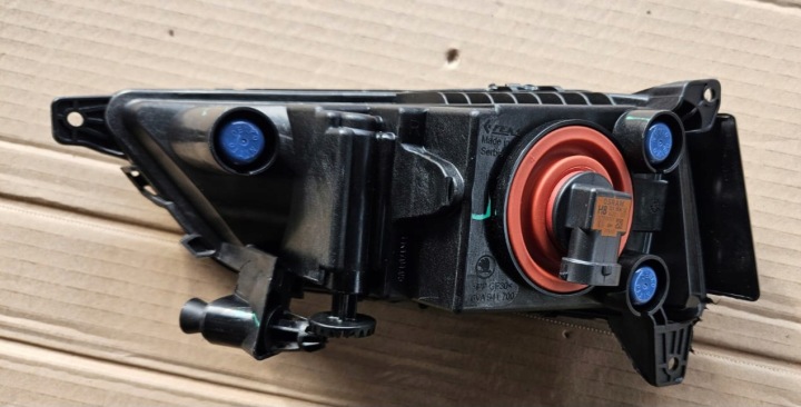 ENSEMBLE HALOGÈNE SKODA FABIA IV GAUCHE 6VA941699 DROIT 6VA941700