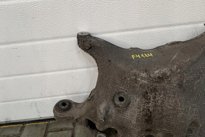 BRAS DE SUSPENSION ARRIÈRE DROIT VOLVO XC90 II 31476077 DIESEL 2018