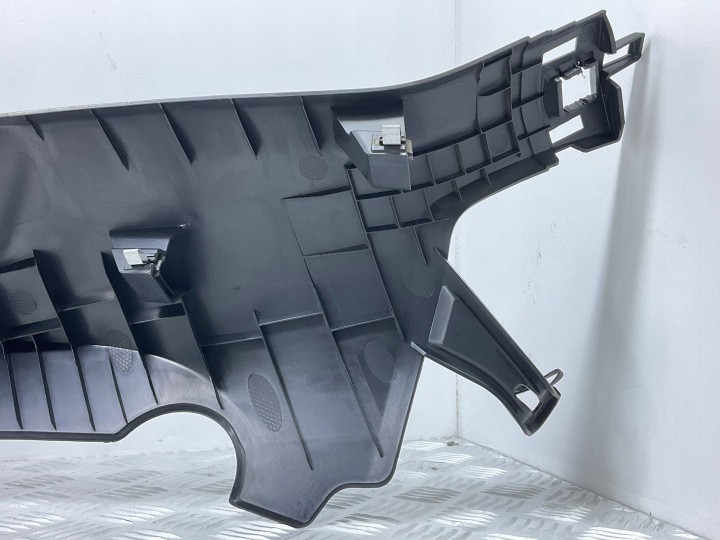 2022 SKODA KAMIQ PLASTIQUE LATÉRAL BANQUETTES ARRIÈRE 657867766C