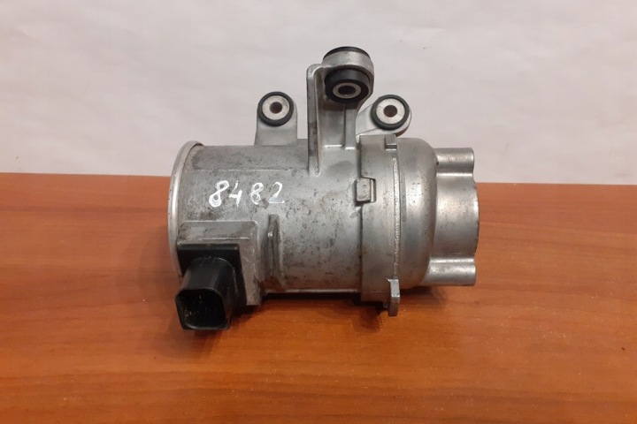 POMPE À EAU MERCEDES-BENZ C (W205) A2742000207 2.0L GASOLINE 135KW 2017