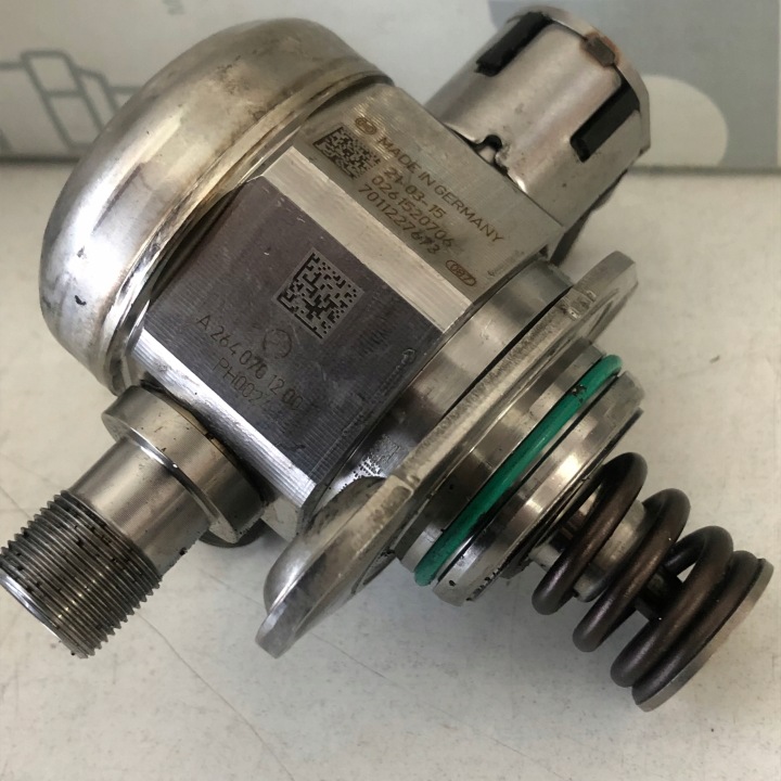 POMPE CARBURANTS MERCEDES A2640701200 0261520706