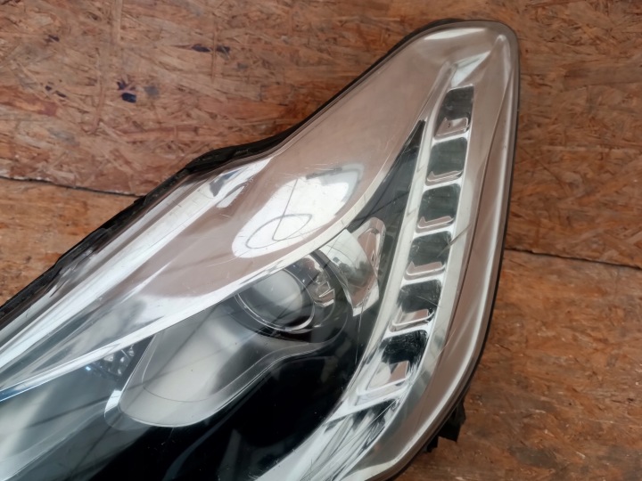 PHARE PROJECTEUR GAUCHE AVANT EUROPE 9806093480 CITROEN DS5 XÉNON