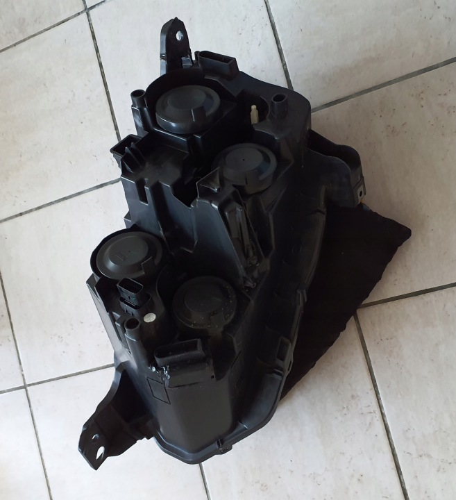 CITROEN BERLINGO FIAT DOBLO III OPEL COMBO IV LIFT 24- PHARE PHARES ANTIBROUILLARD DROITE