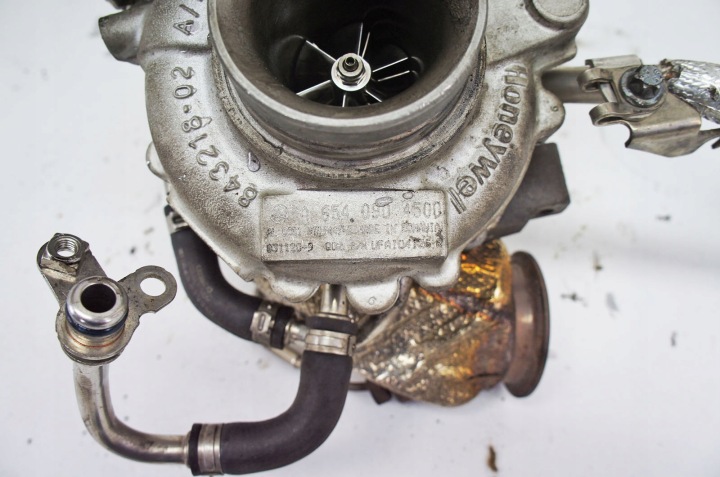 TJ139 MERCEDES W213 2.0D TURBOCOMPRESSEUR A6540904500 AR