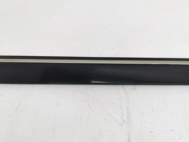 MERCEDES-BENZ B W245 2005 DROITE CÔTÉ BAGUETTES