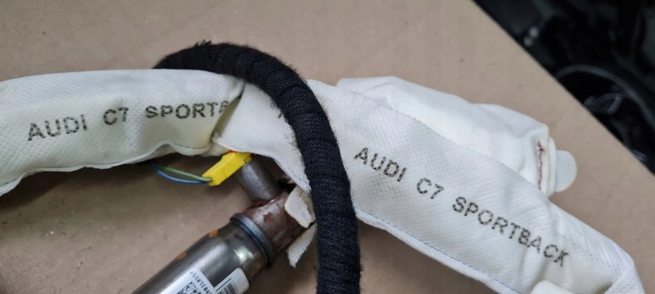 S7 4G A7 RIDEAU SÉCURITÉ DROITE AIRBAG 4G8880742B