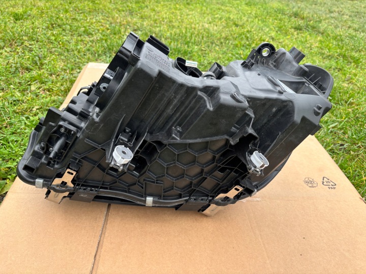 PHARE AVANT DROITE BMW X3 G01 X4 G02 COMPLET LED ADAPTIVE 8739654-04
