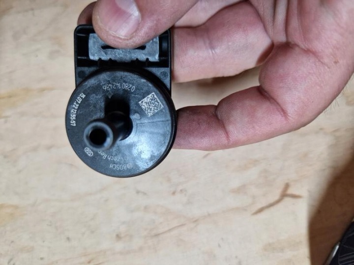 SOUPAPE CAPTEUR VAPEUR CARBURANTS ASTRA J CORSA D E 1.2 1.4