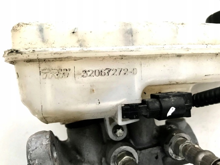 PISTON DE FREIN MITSUBISHI COLT VI (Z3_A, Z2_A) 32067272D 1.33L