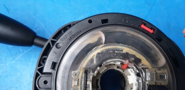 COMMUTATEUR COMPOSITE PIGNON MANETTES MASERATI GHIBLI M157 670026854