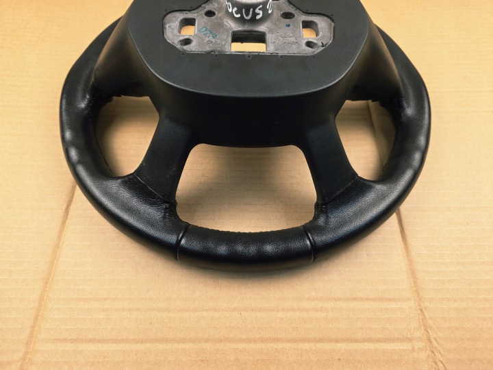 FORD FOCUS MK3 10-14 R KUGA MK2 12-16 C-MAX 2 AVANT RESTYLAGE VOLANT CUIR