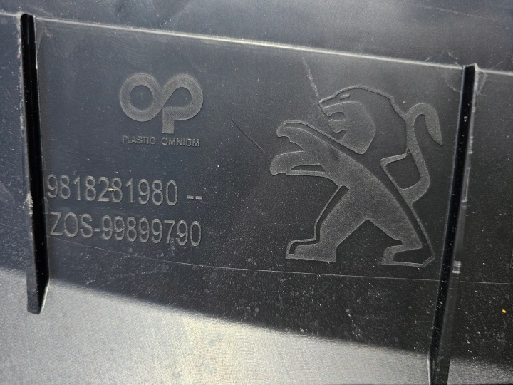 PARE-CHOCS PEUGEOT PARTENAIRE K9 18-22 CARGO AVANT AVANT GRILLE
