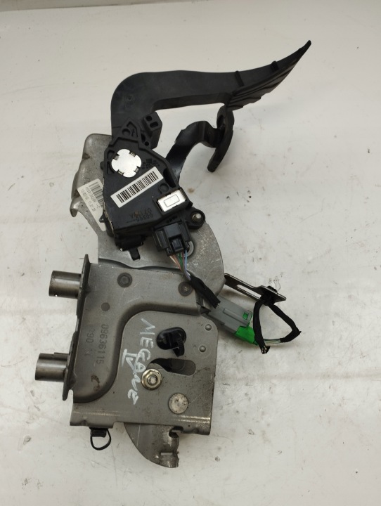 RENAULT MEGANE IV 4 PÉDALE GAZ FREINS 465013420R