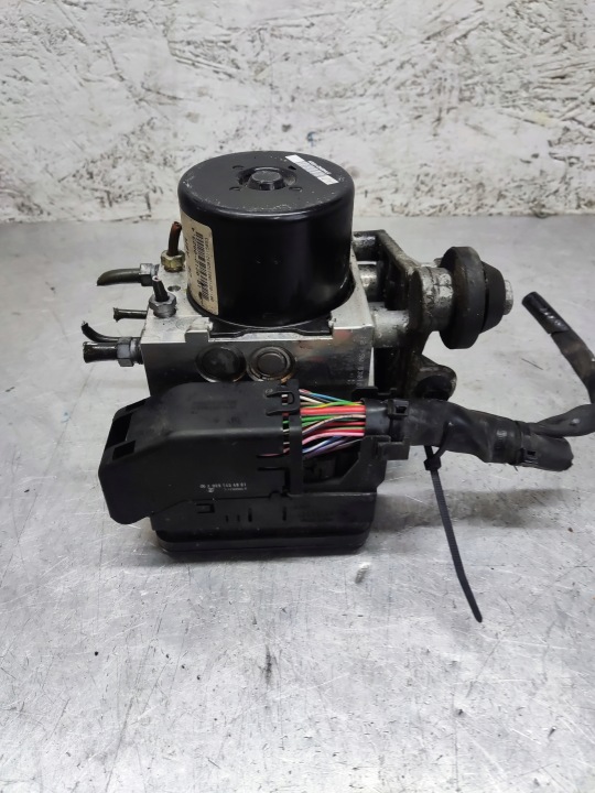 MERCEDES W212 W204 LIFT 2.2 D POMPE DE FREIN ABS A1724314312