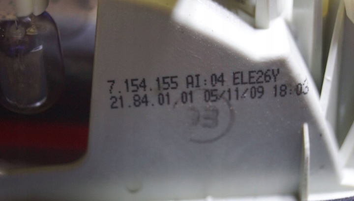 BMW E90 LIFT PHARE GAUCHE ARRIÈRE LED 7154155 (C1862)