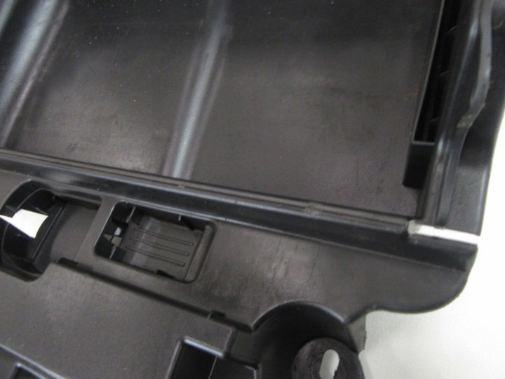 PROTECTION BATTERIE NICHE COUVERCLES DE COFFRE BMW E61 UNIVERSEL
