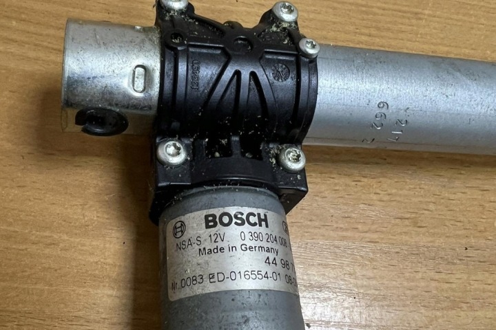 AUTRE PIÈCES BMW 5 (F10) 0390204008 GASOLINE 2009