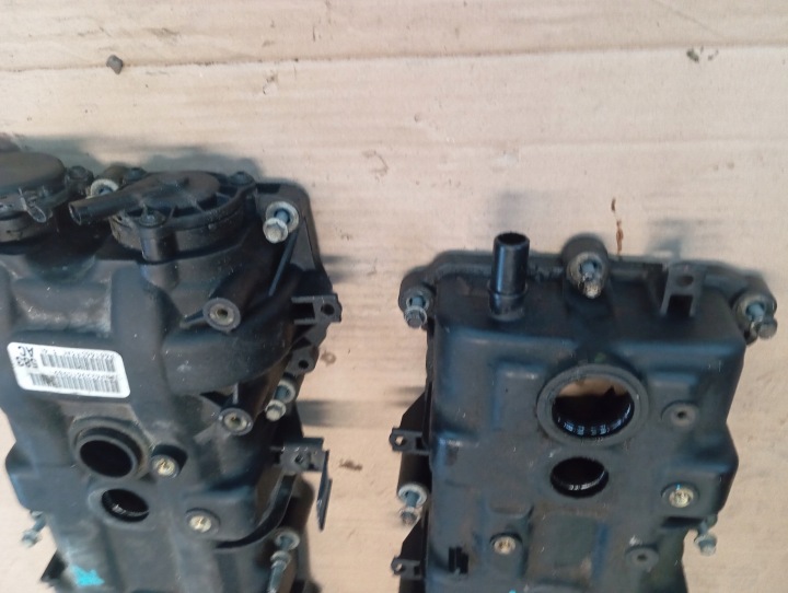 CHRYSLER PACIFICA 17- 3.6 COUVERCLE DE SOUPAPES GAUCHE DROITE SUR CULASSES