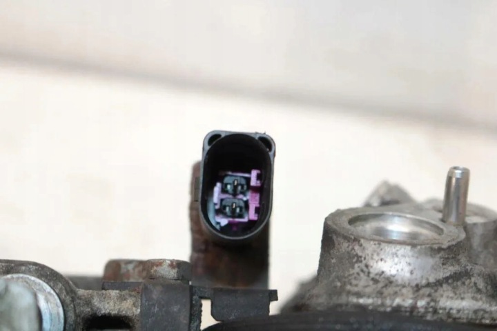 COMPRESSEUR DE CLIMATISATION AUDI A6 (4F2, C6) 4472208674 3.0L GASOLINE 2002