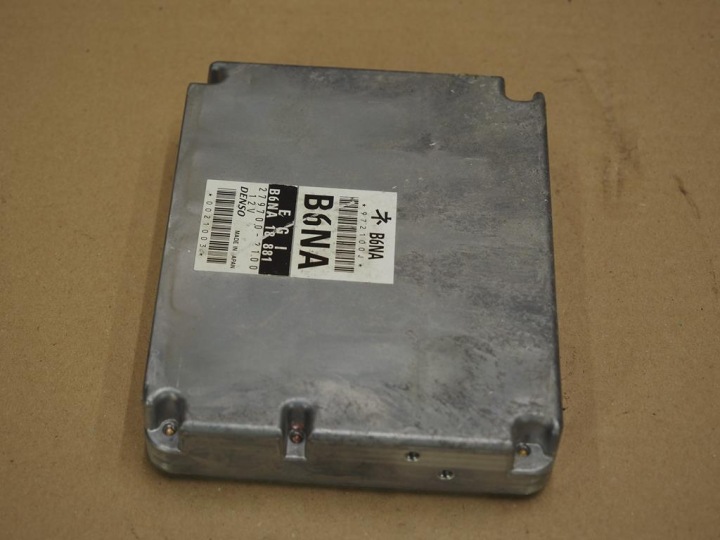 MAZDA MX-5 MX5 NB RESTYLAGE LIFT 2001- CONTRÔLEUR MOTEUR B6NA18881 B6NB 1.6B
