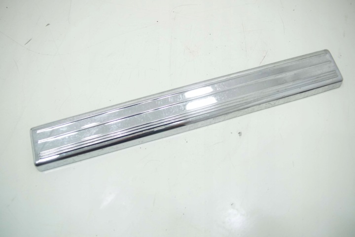 BAGUETTES SEUIL CHROME JEU MERCEDES W220 5.5 AMG