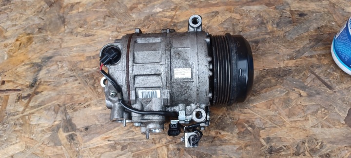 MERCEDES SPRINTER A0008305102 COMPRESSEUR