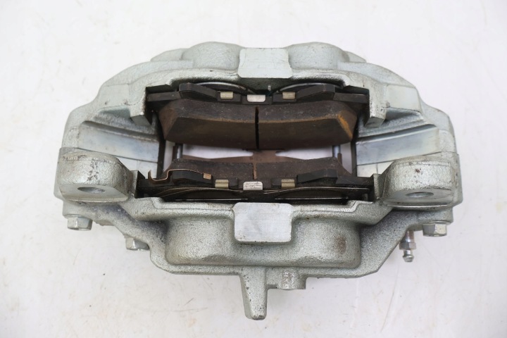 TOYOTA LAND CRUISER J300 ÉTRIER DE FREIN FREINS DROIT AVANT