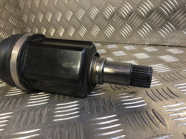 MERCEDES E-KLASA W213 DEMI-ARBRE AVANT AVANT 4MATIC AMG A2133306703