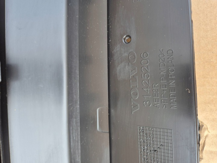 VOLVO XC-60 II R-DESIGN 17- DIFFUSEUR PARE-CHOCS ARRIÈRE NEUF 31425206