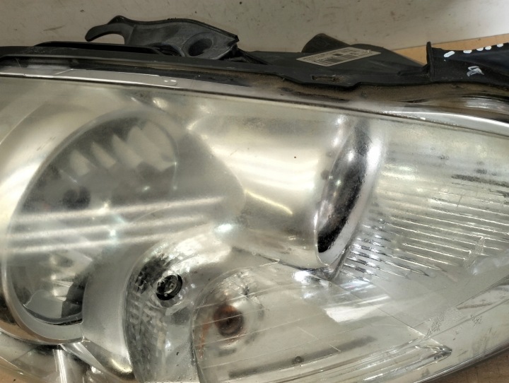 PHARE DROITE AVANT PEUGEOT 3008 I 09-16 ANGLAISE