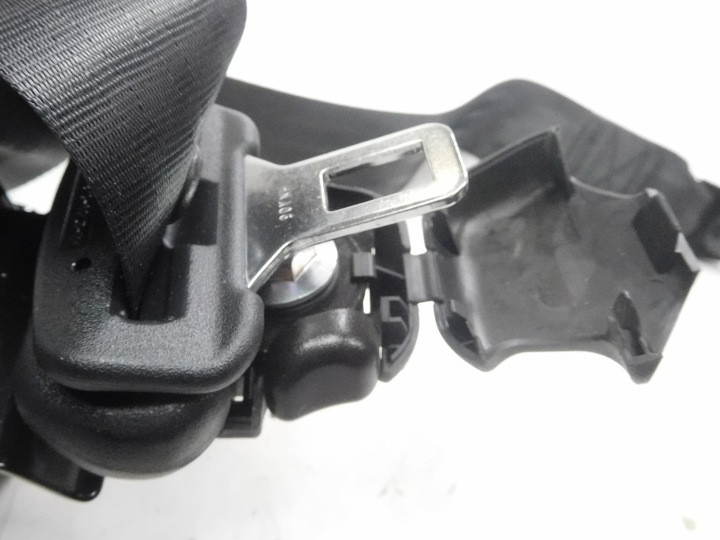 CEINTURE DE SÉCURITÉ HYUNDAI MATRIX 07 88885 17250LK 88885-17250LK