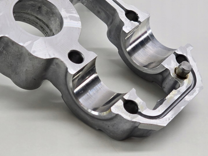 PONT CULASSES DROIT CARROSSERIE BMW R 1250 GS ADVENTURE BMW 8393286