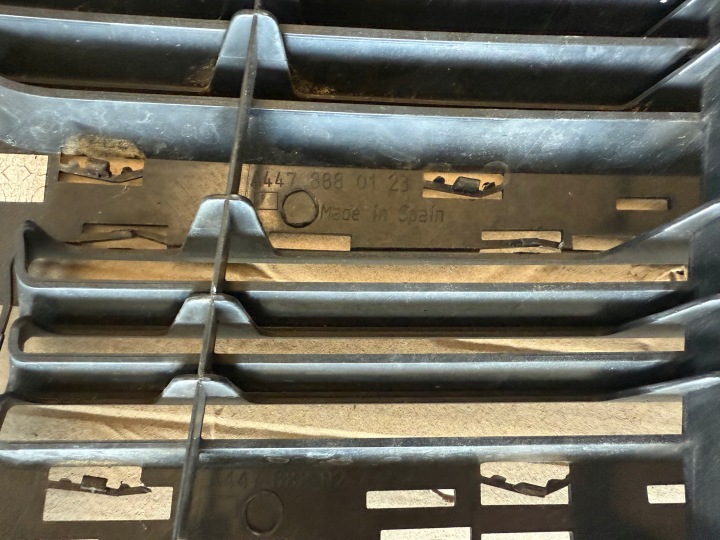 CALANDRE CALANDRE GRILLE PARE-CHOCS MERCEDES VITO W447 A4478880123 A4478801901 CHROME