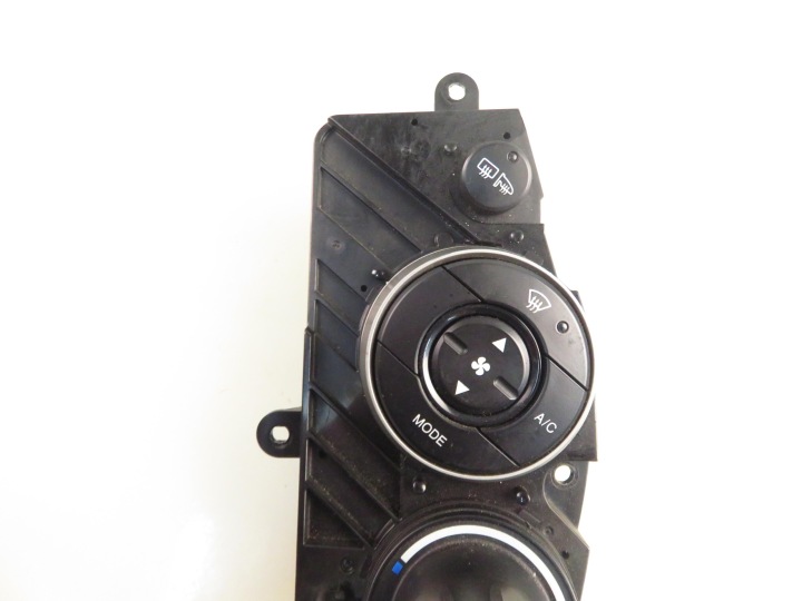 CLIMATISEUR HONDA CIVIC VIII MN26CA00178 79600SMJG4