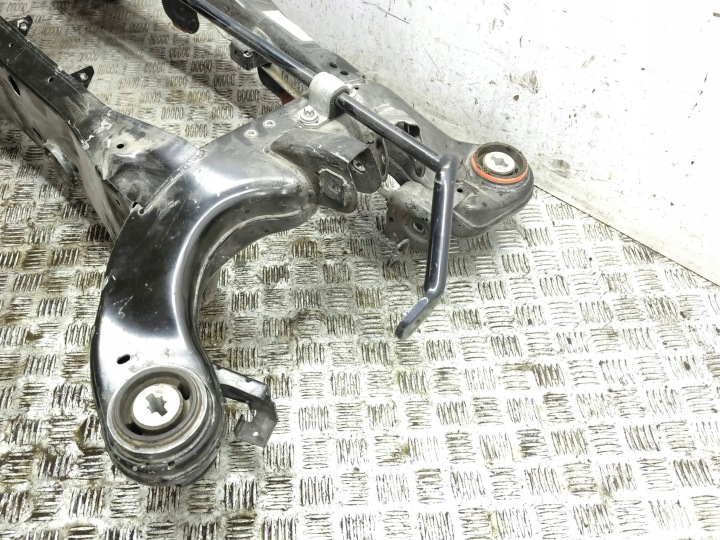 CHÂSSIS ARRIÈRE MASERATI GHIBLI 06700077310