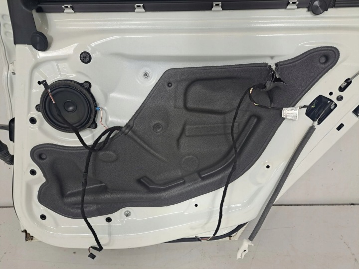 BMW 3 F30 F35 F31 2014 ARRIÈRE CÔTÉ DROITE PORTES ARRIÈRE