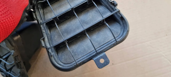 A6 C7 4G LIFT GRILLE VENTILATION COUVERCLES DE COFFRE 4G9819161B UNIVERSEL