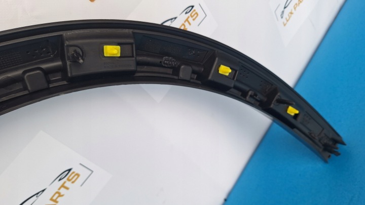 VOLVO XC90 2024- MOULURE GARDE-BOUE DROIT AVANT NEUF