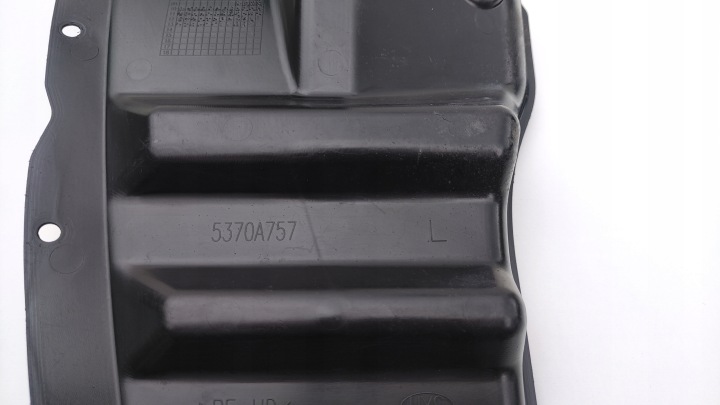 MITSUBISHI ASX 10- PASSAGE DE ROUE PROTECTION CHLAPCZ GAUCHE ARRIÈRE ARRIÈRE 5370A757 (TC393)