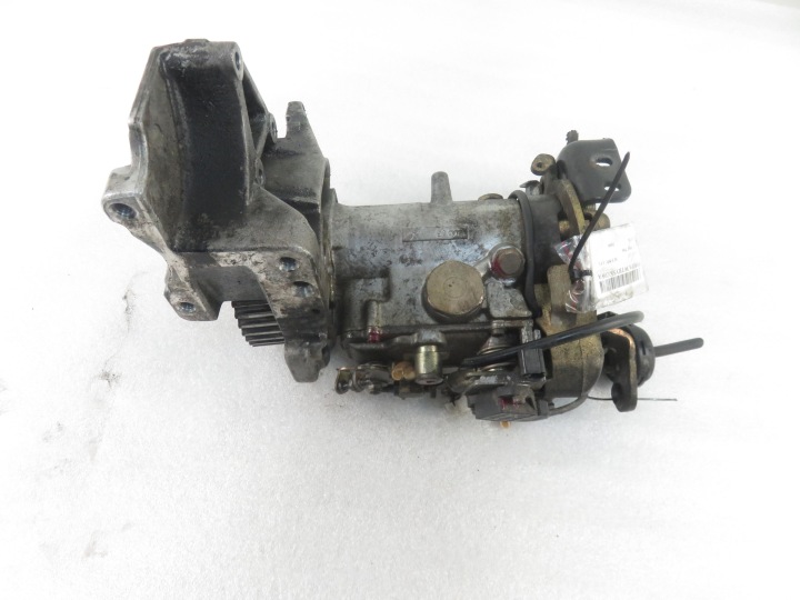 POMPE INJECTEURS LUCAS RENAULT 1.9 D R8448B281B LDCR02001AB1 LCR6735405