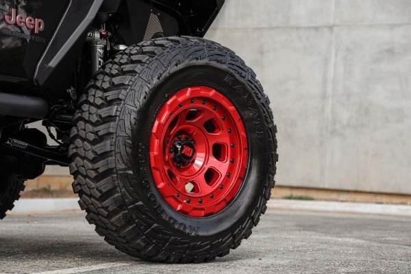 LLANTA XD 17X9 5X127 E0 JEEP WRANGLER JK 