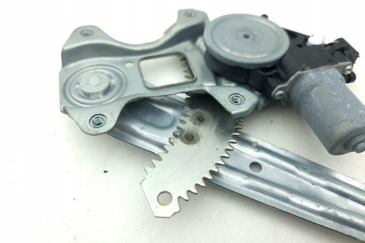 ÉLÉVATEUR VITRES ARRIÈRE GAUCHES PORTES NISSAN JUKE (F16) 827306PA0A 1.0L
